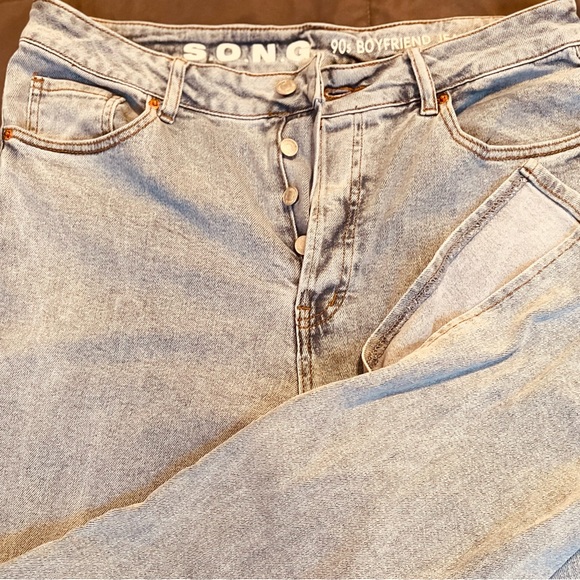 Song 90s Boyfriend Jeans - Picture 3 of 4